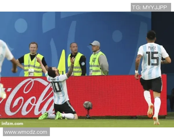 足球现场比分实时更新让你第一时间掌握比赛动态与精彩瞬间